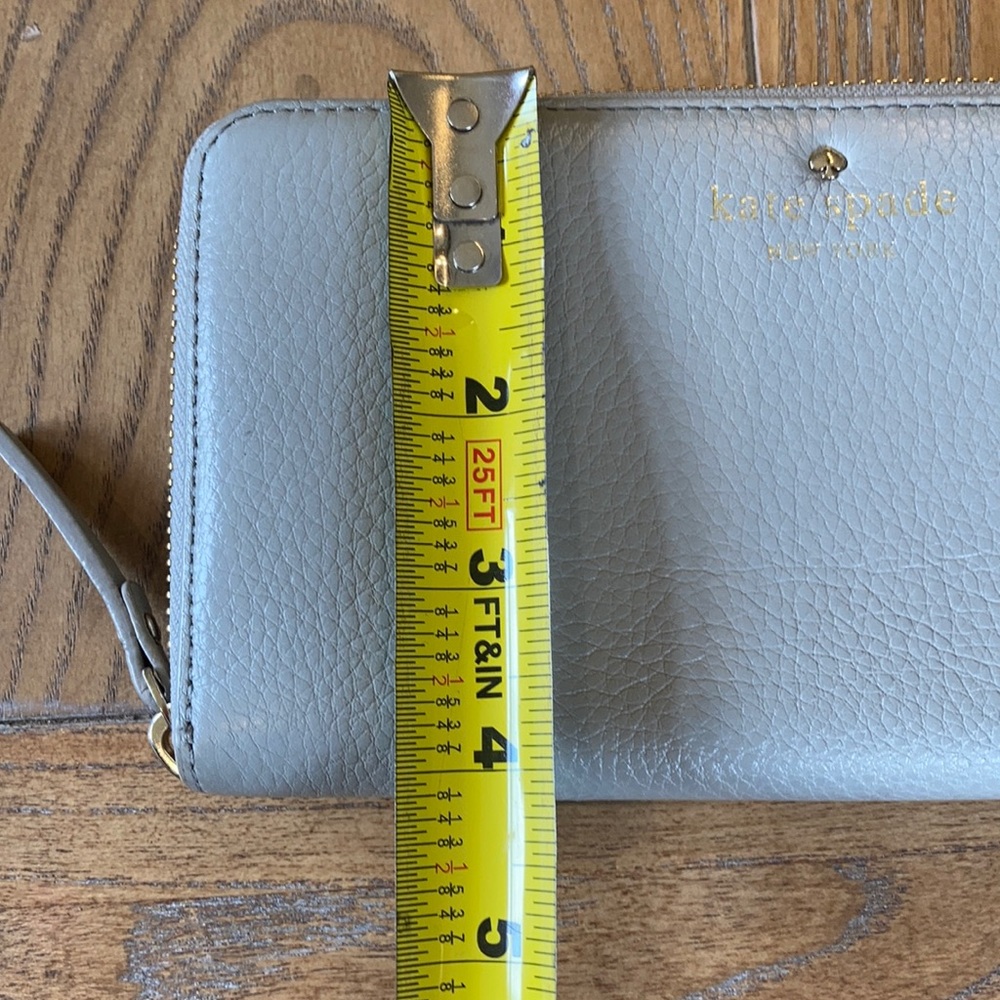 Kate Spade Leather Wallet - Picture 12 of 14